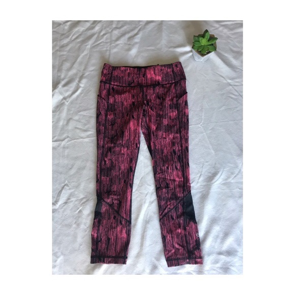 lululemon athletica Pants - Lululemon Capris